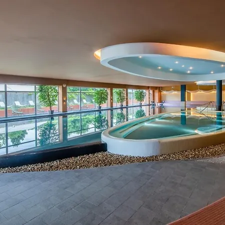 Hunguest Forrás 4* Szeged